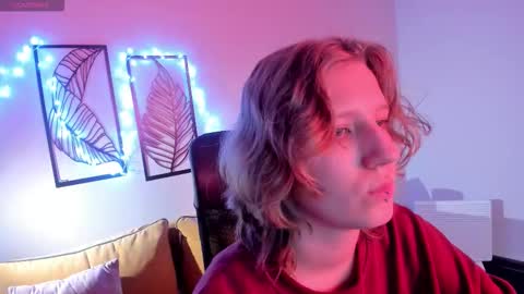 Hailey online show from 11/04/25, 08:57