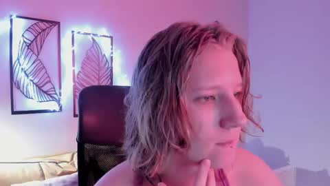 Hailey online show from 11/21/25, 09:30