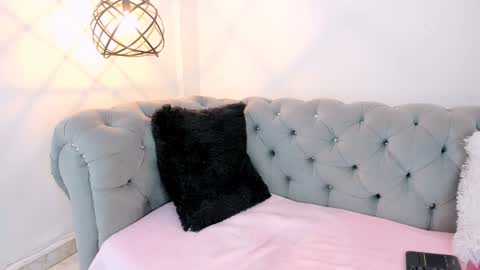 Snapshot of haileymiller1 chatting on 12/20/24, 04:42 Haileymiler online show from 12/20/24, 04:42