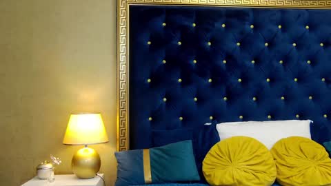 Hailey online show from 01/14/25, 04:57