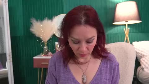 Hailey online show from 12/16/25, 03:33