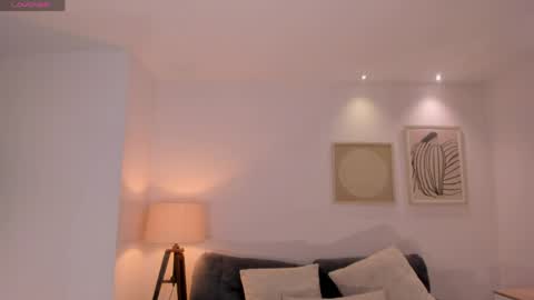 Hailey online show from 04/09/26, 11:26