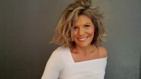 Hailey online show from 02/28/26, 06:20