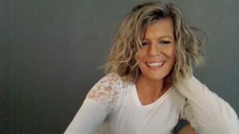 Hailey online show from 03/02/26, 07:54