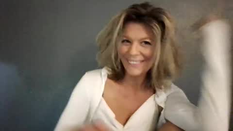 Hailey online show from 06/06/26, 06:45