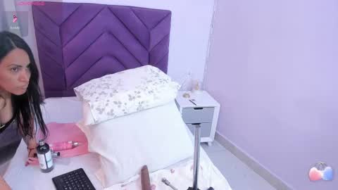 haileystonei online show from 03/01/25, 11:50