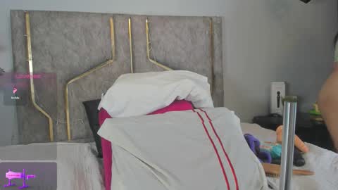 haileystonei online show from 09/27/25, 11:48