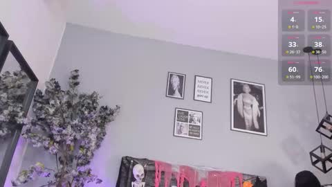 haileystonei online show from 10/17/25, 11:35