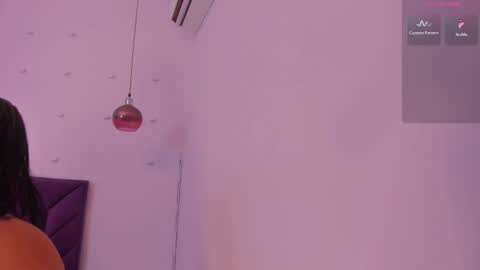 haileystonei online show from 10/22/25, 11:43