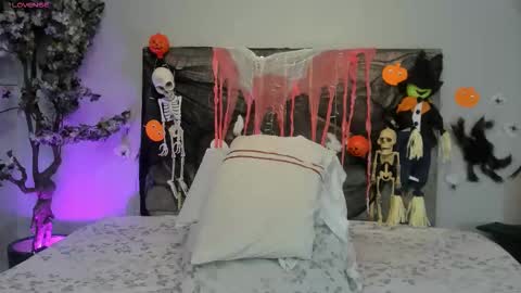 haileystonei online show from 11/01/25, 03:08