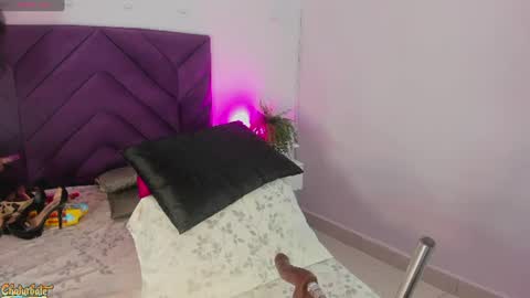 haileystonei online show from 07/06/26, 11:40
