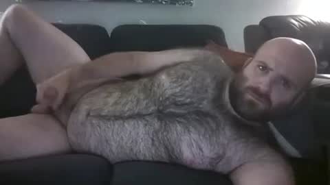 Snapshot of hairiestbear chatting on 05/31/26, 08:43 Hairiest Bear online show from 05/31/26, 08:43
