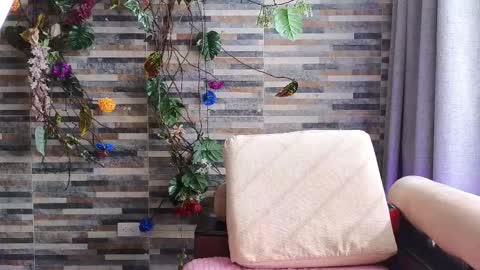 SALMA  online show from 10/29/25, 07:48