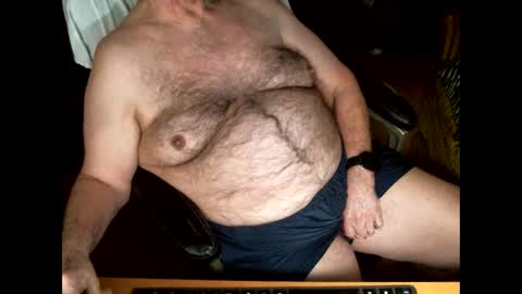 hairybear813 online show from 12/01/25, 03:44