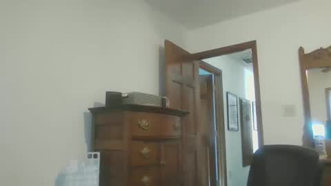 HairyDaddyBear69 online show from 12/01/25, 05:18