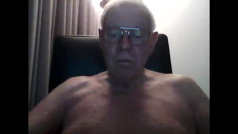 hairylover461681298 online show from 09/19/25, 09:15