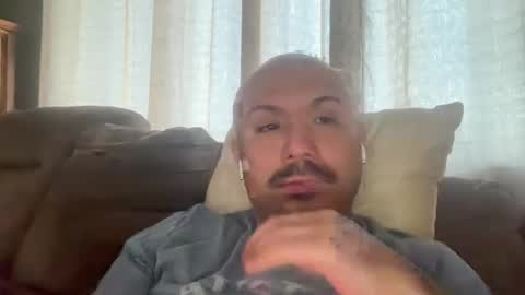 Snapshot of hairyman30000 chatting on 11/29/25, 12:02 hairyman30000 online show from 11/29/25, 12:02