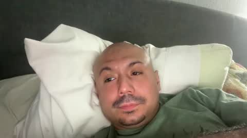 Snapshot of hairyman30000 chatting on 01/11/26, 11:32 hairyman30000 online show from 01/11/26, 11:32