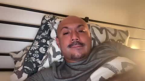 Snapshot of hairyman30000 chatting on 02/10/26, 11:42 hairyman30000 online show from 02/10/26, 11:42