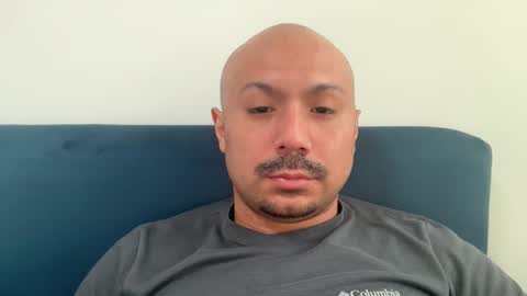 Snapshot of hairyman30000 chatting on 02/18/26, 12:23 hairyman30000 online show from 02/18/26, 12:23