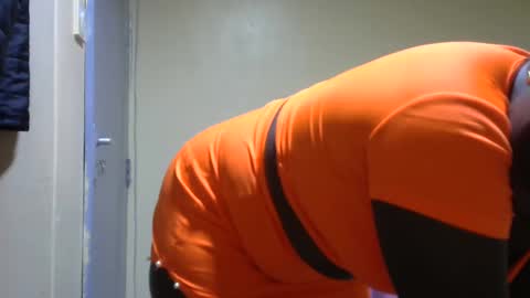 Snapshot of hairypussybigassy001 chatting on 01/24/25, 12:31 hairypussybigassy001 online show from 01/24/25, 12:31