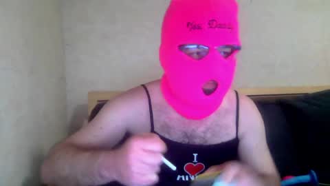 Snapshot of hairytransvestite chatting on 02/08/25, 09:57 hairytransvestite online show from 02/08/25, 09:57