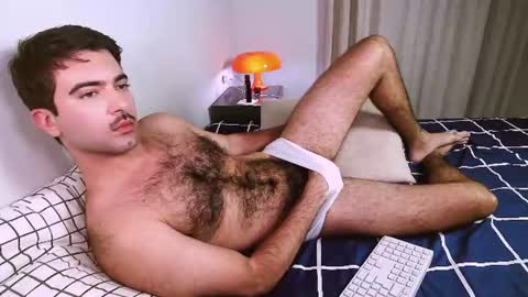 Snapshot of hairyzod chatting on 07/26/26, 09:00 Zod Bakcheia online show from 07/26/26, 09:00
