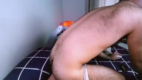 Snapshot of hairyzod chatting on 08/04/26, 05:15 Zod Bakcheia online show from 08/04/26, 05:15