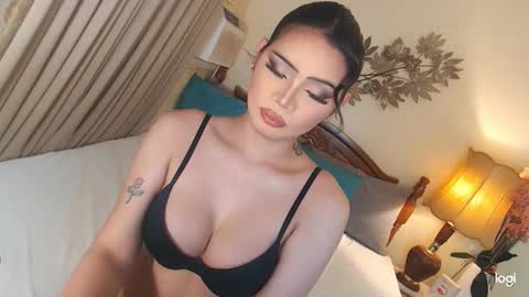 YOUR SIDECHIC HAILEY online show from 11/17/25, 09:48