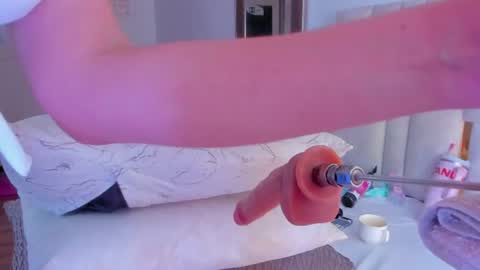 Snapshot of halie728 chatting on 07/04/26, 12:50 Halie online show from 07/04/26, 12:50