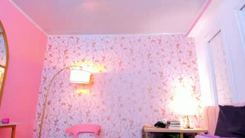 Halley Lorens online show from 05/16/26, 07:23