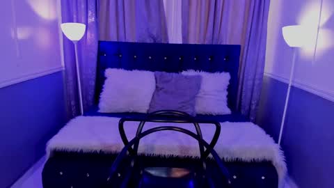 Halls Red online show from 01/24/25, 09:05