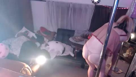 halovalentine online show from 04/27/26, 02:53