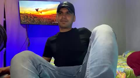 hamiltong12 online show from 12/02/25, 05:35