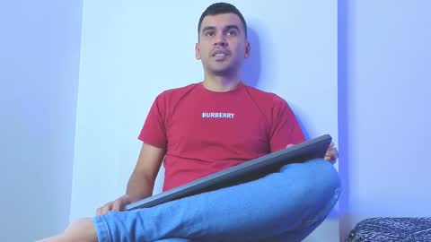 hamiltong12 online show from 01/15/26, 09:51