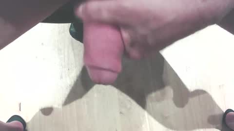 Snapshot of hammerhard1 chatting on 12/21/25, 11:56 hammerhard1 online show from 12/21/25, 11:56