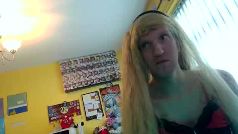 Sissy Sarah-Louise  online show from 09/25/25, 11:14