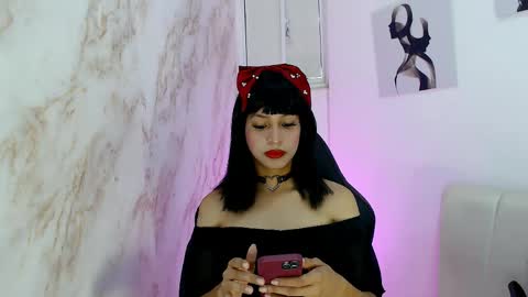 Snapshot of hamsel_dallas chatting on 06/07/26, 01:15 Hamsel online show from 06/07/26, 01:15