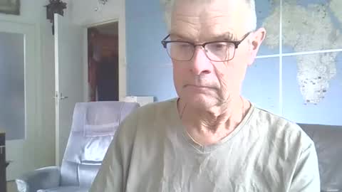 Prefer men 80 online show from 09/20/25, 02:51