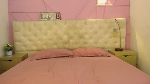 Hamvanessa  online show from 03/04/26, 12:22