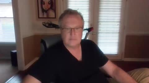 Han online show from 05/10/26, 11:04