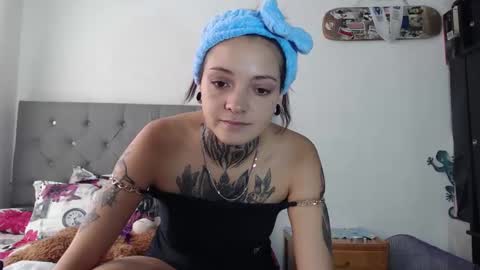 Hanya online show from 12/10/24, 07:32