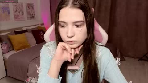 Hana online show from 10/24/25, 02:24