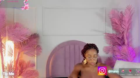 Snapshot of hanaahquinn chatting on 04/18/26, 11:36 hanaahquinn online show from 04/18/26, 11:36