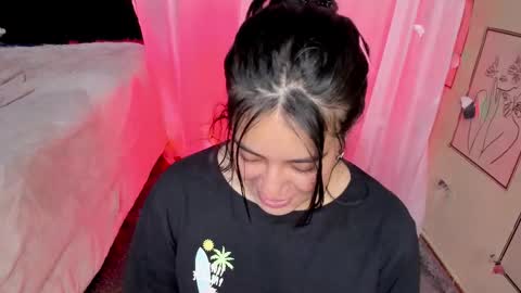 Snapshot of hanah_bakeer chatting on 11/25/25, 01:22 Hanah Montana Independent model online show from 11/25/25, 01:22