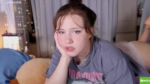 Snapshot of hanahwoods chatting on 02/15/26, 03:42 hanahwoods online show from 02/15/26, 03:42