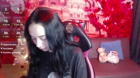 Snapshot of hanaku_8 chatting on 12/20/24, 08:12 Hanaku online show from 12/20/24, 08:12