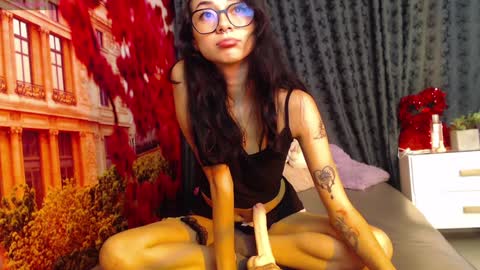 Snapshot of hanaku_8 chatting on 01/27/25, 02:13 Hanaku online show from 01/27/25, 02:13