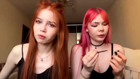 Snapshot of hananocha chatting on 02/04/26, 12:44 Tori and Asuna online show from 02/04/26, 12:44