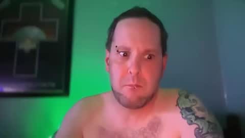 hand_banana_420 online show from 10/12/25, 02:32